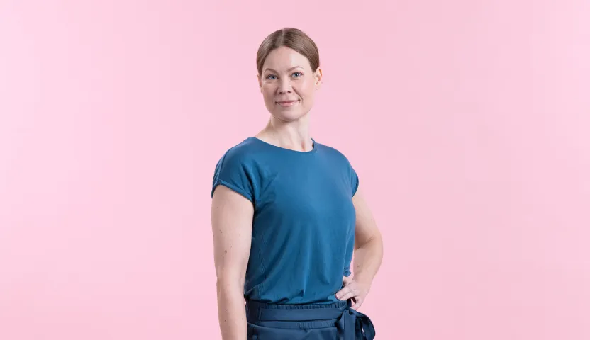 Kuvassa osteopaatti Maailman parhaat -kampanjassa