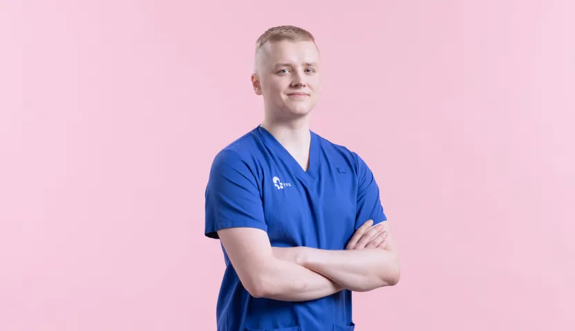 Kuvassa röntgenhoitaja Maailman parhaat -kampanjassa